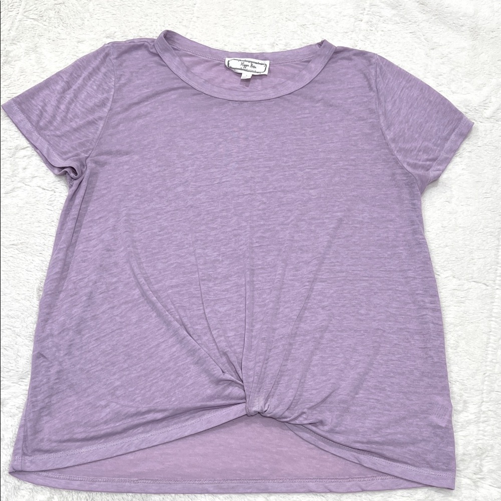 NWOT Cute Crew Neck Short Sleeve Twist Front Lavender Top